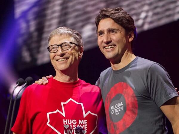 Bill Gates i Justin Trudeau - Młodzi Globalni Liderzy Światowego Forum Ekonomicznego