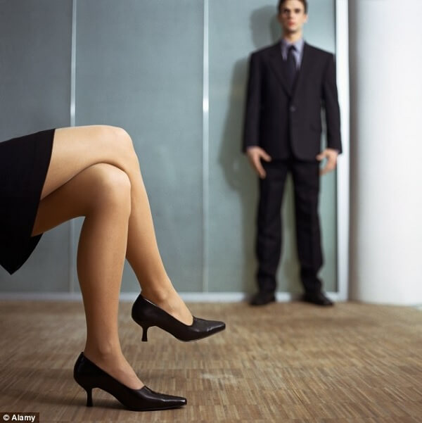 Mężczyźni wolą poślubić swoje sekretarki niż szefowe